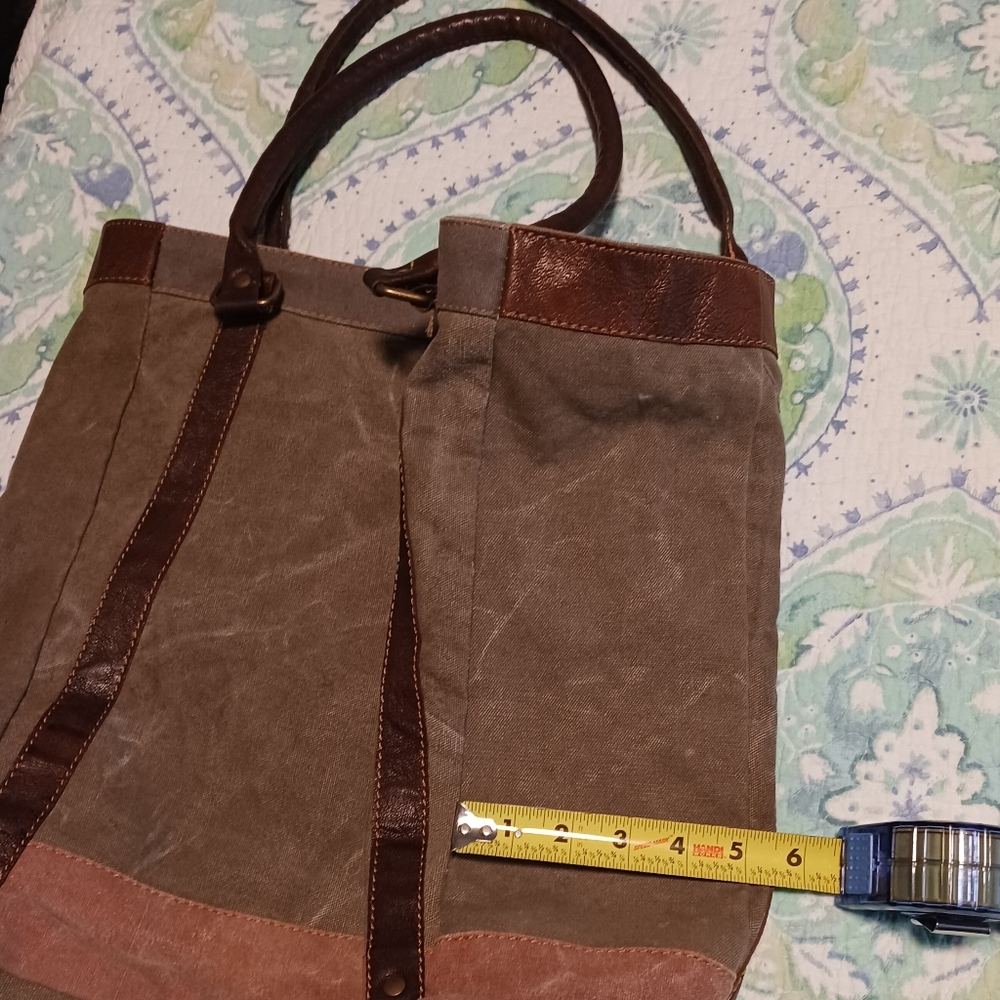 Large Handbag - Picture 7 of 14